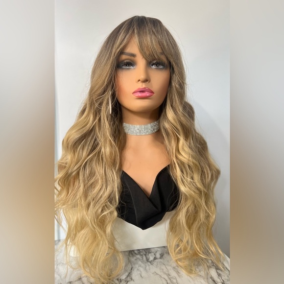24 Inch Ombre Brown Rooted & Blonde highlights Wavy Hair with bangs  Long Wig - Picture 1 of 6